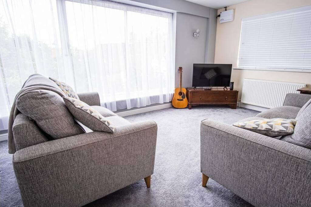 Tallets Apartment With Balcony & Parking Tewkesbury Extérieur photo